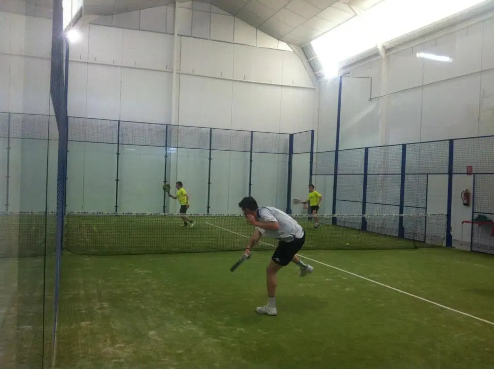 Padel Indoor Chinchilla — instalación deportiva