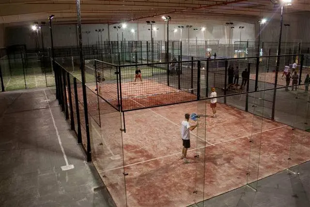 El Cuarto Set — instalación deportiva
