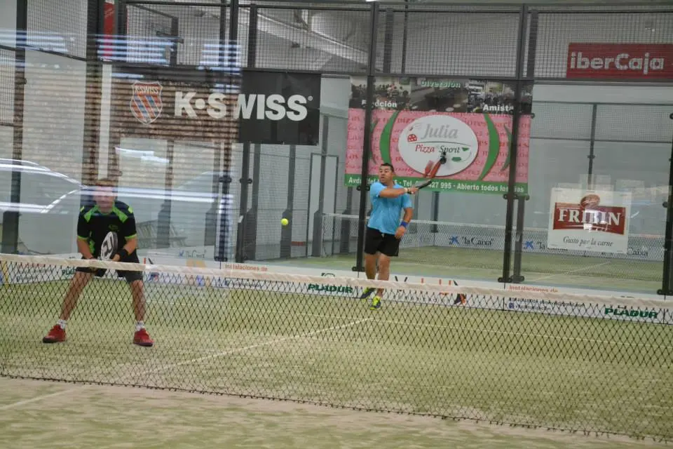 Pádel Indoor Binefar — instalación deportiva