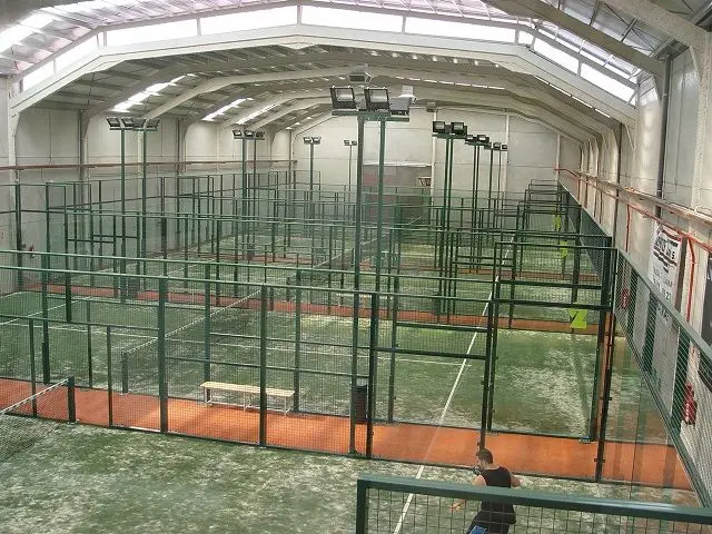 Los Pinos Padel — instalación deportiva
