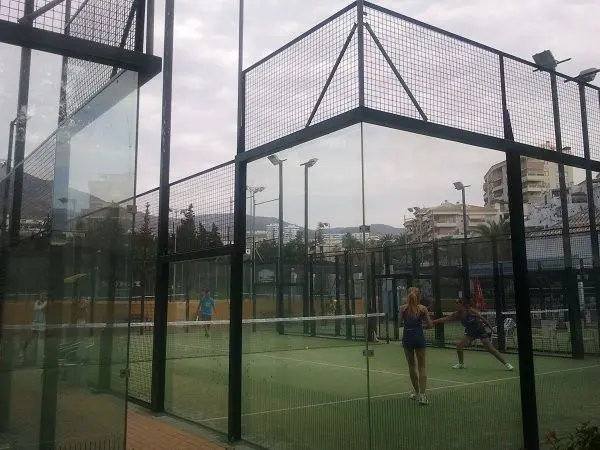 Vals Sport Benalmádena - Club de Raqueta — instalación deportiva