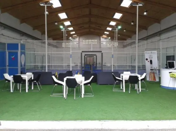 Padel Mieres — instalación deportiva