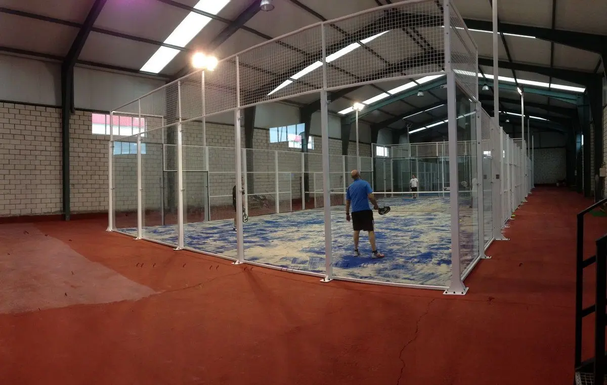 PadelPorMenos Reinosa — instalación deportiva