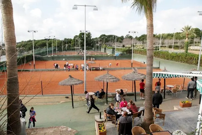 Sporting Tenis Pádel — instalación deportiva