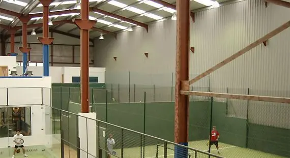 Esmaspádel — instalación deportiva