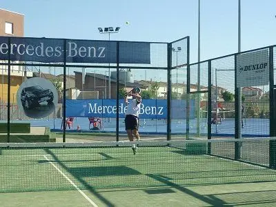 Tenis y Padel Poblete — instalación deportiva