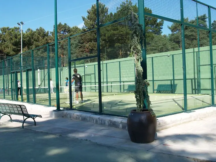 Club de Tenis Ponferrada — instalación deportiva