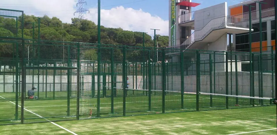L'Esportiu de Llinars del Vallés — instalación deportiva