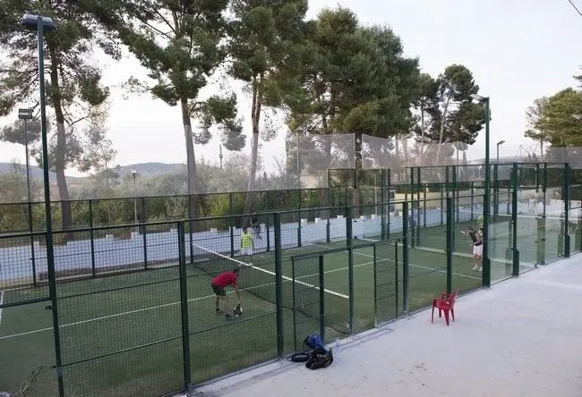 Padel Hotel Santa Barbara - Andorra Teruel — instalación deportiva