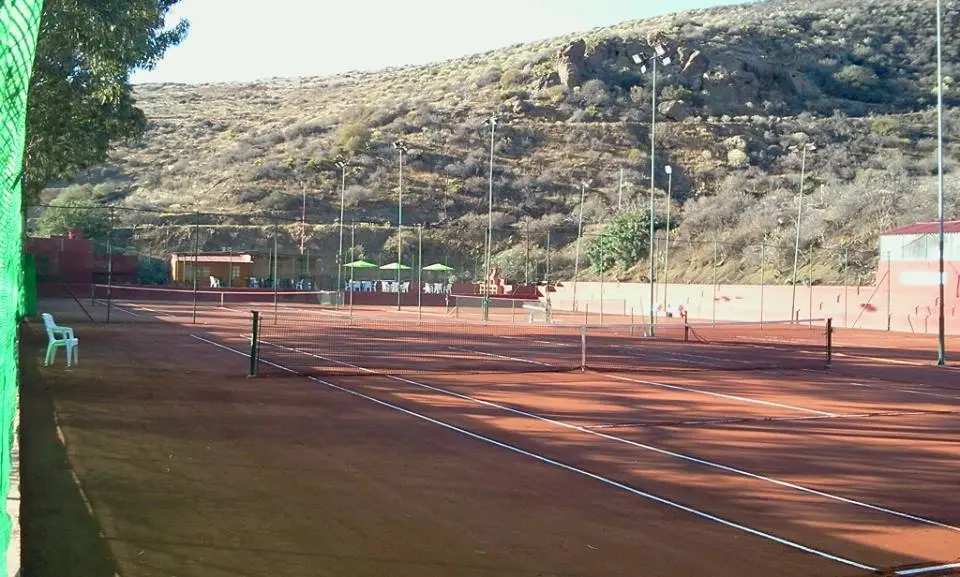 Club de Tenis La Cima — instalación deportiva