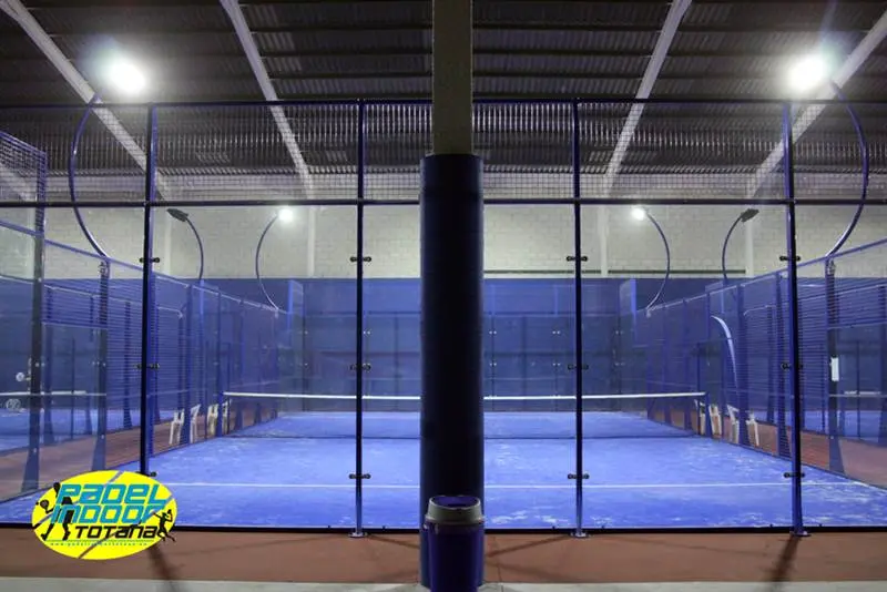 Pádel indoor Totana — instalación deportiva