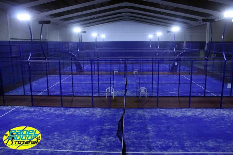 Pádel indoor Totana — instalación deportiva