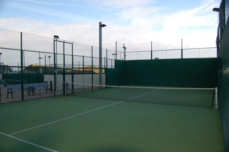 Real Club Nautico de Salinas — instalación deportiva