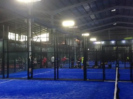 Get Indoor Pádel — instalación deportiva