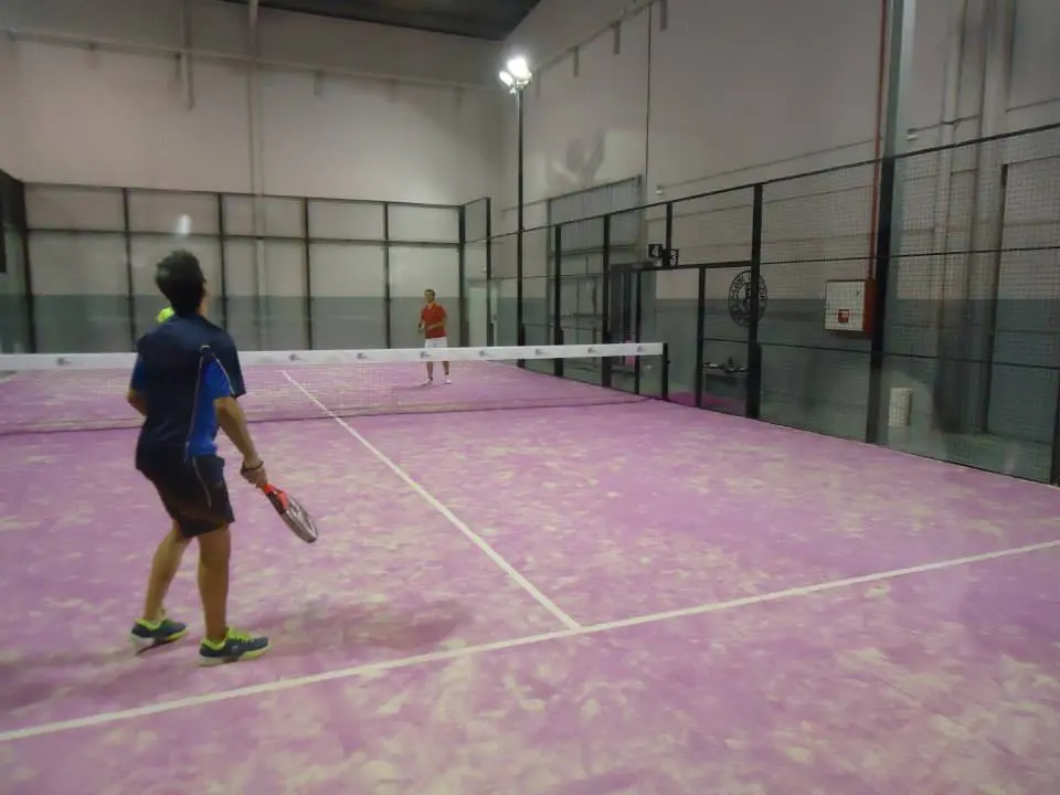 Pàdel Indoor Congost — instalación deportiva