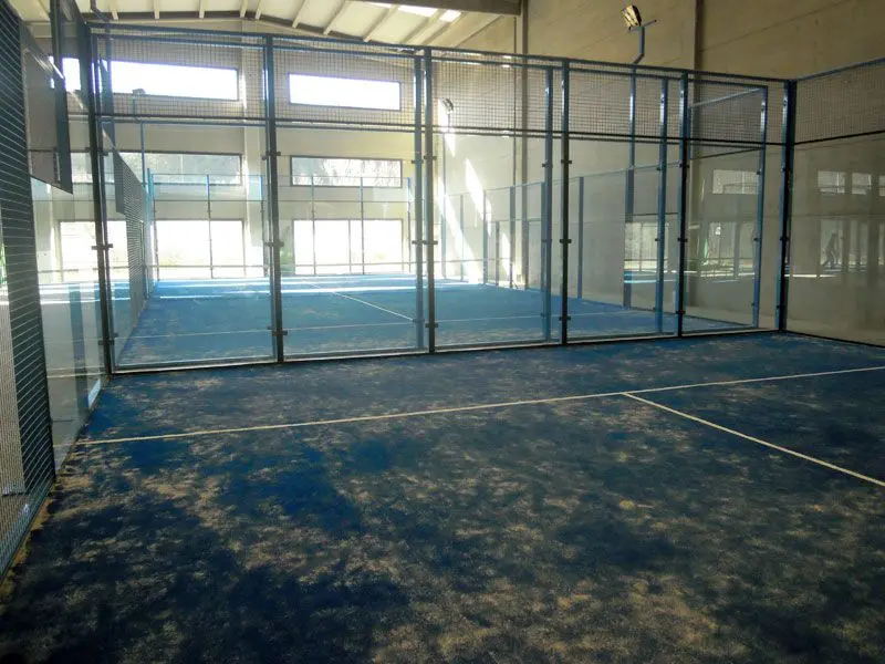 Padel Indoor Arbúcies — instalación deportiva