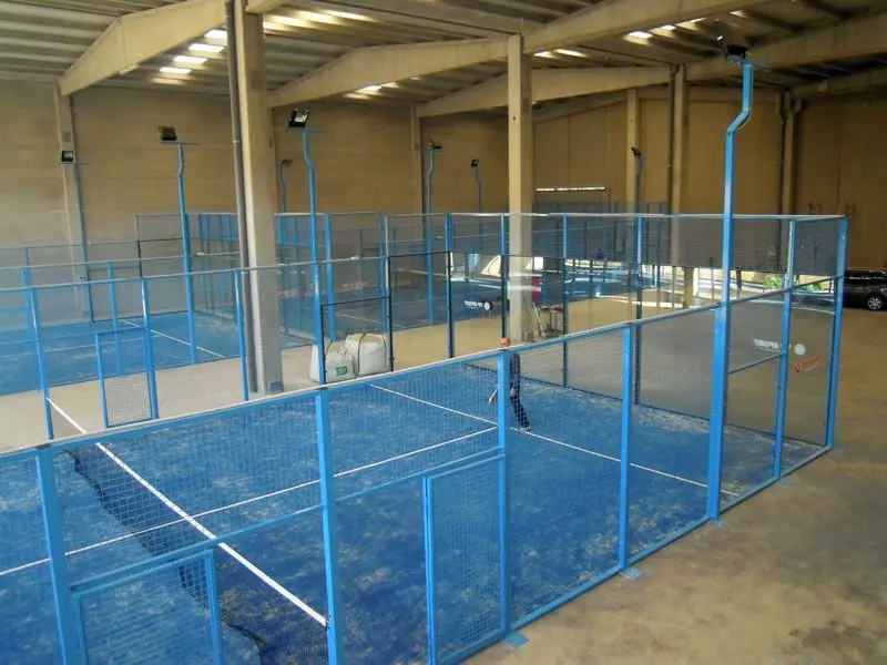 Padel Indoor Arbúcies — instalación deportiva