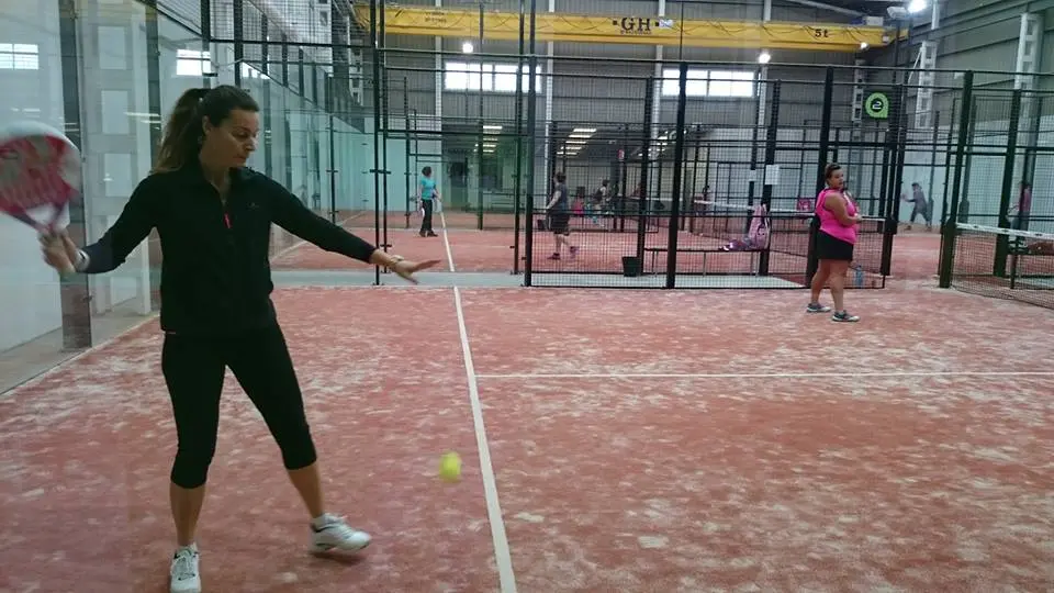 Padel Indoor Vinaròs — instalación deportiva