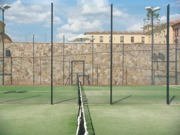 Padel Hotel Cándido — instalación deportiva