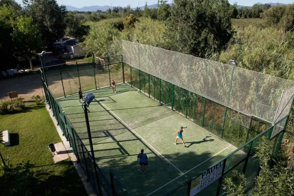 Padel Camping Riu — instalación deportiva