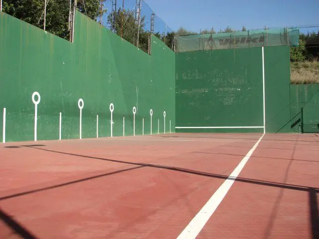 Tennis Sant Jordi — instalación deportiva