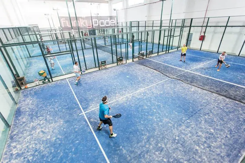Funky Pádel — instalación deportiva
