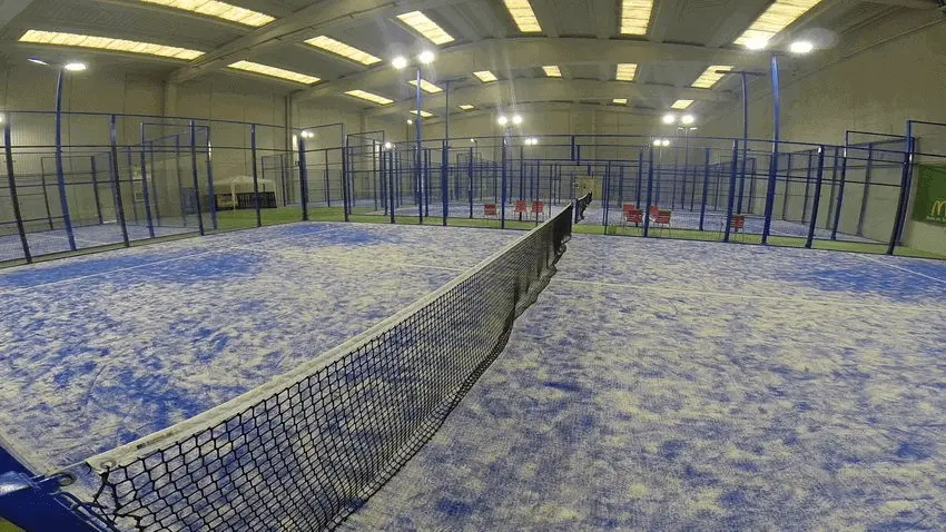 Padel Indoor Torredembarra — instalación deportiva