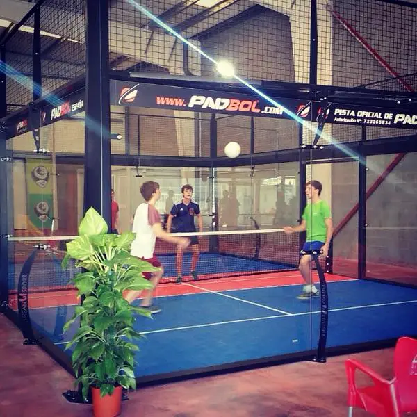 Padbol Group Penedès — instalación deportiva