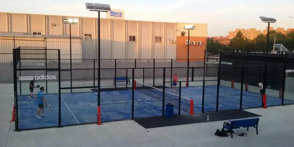 Ocho Padel Club — instalación deportiva