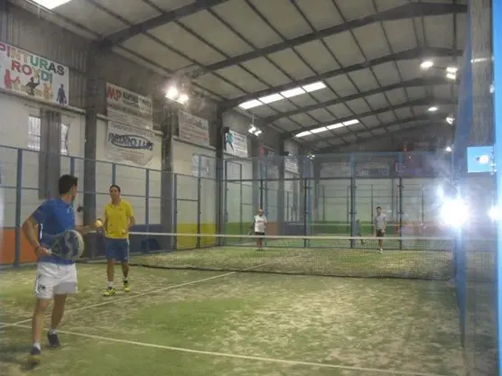 Padel Indoor Lorca — instalación deportiva
