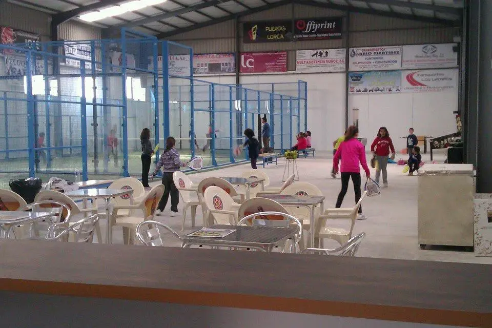 Padel Indoor Lorca — instalación deportiva