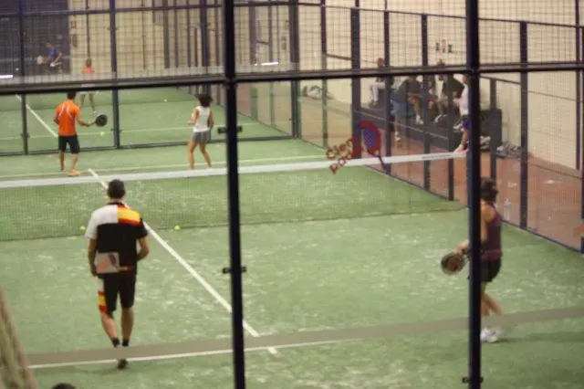 Ciempadel — instalación deportiva