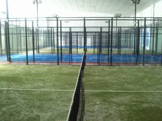 Four Pádel — instalación deportiva