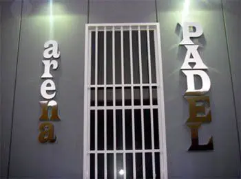 Arena Padel Granada — instalación deportiva