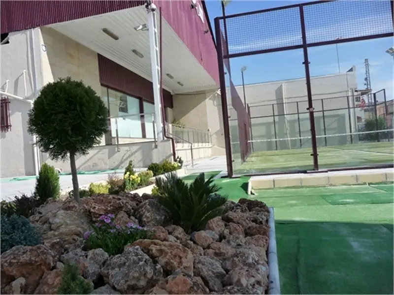Central Padel Club Granada — instalación deportiva
