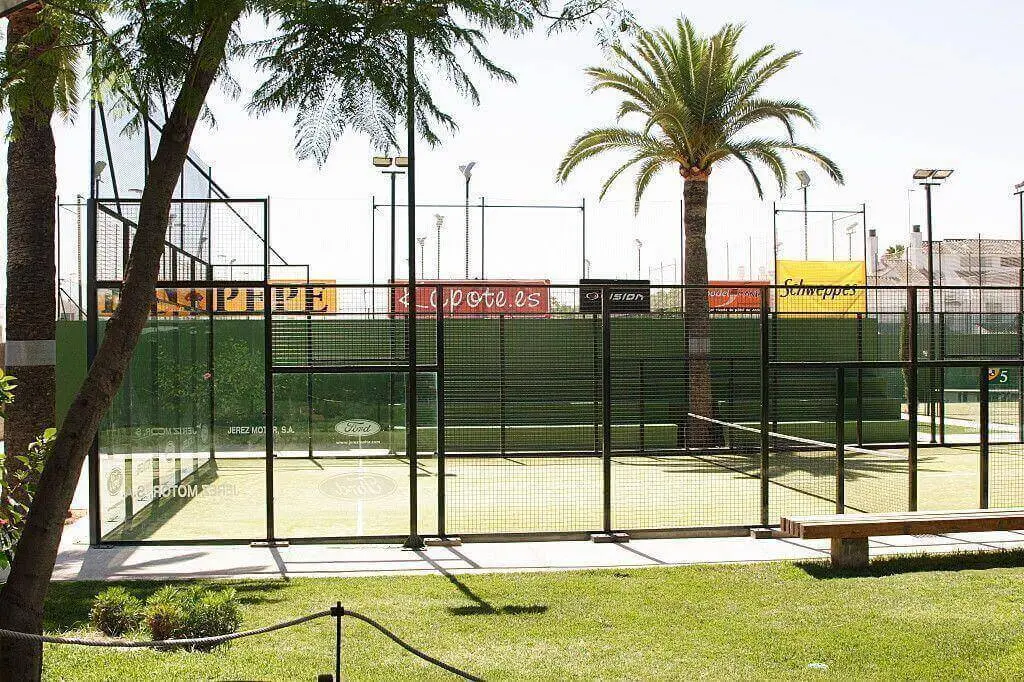 Club de Padel Jacaranda — instalación deportiva