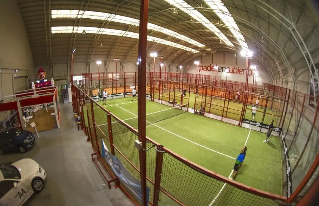 Pádel Six Burgos — instalación deportiva