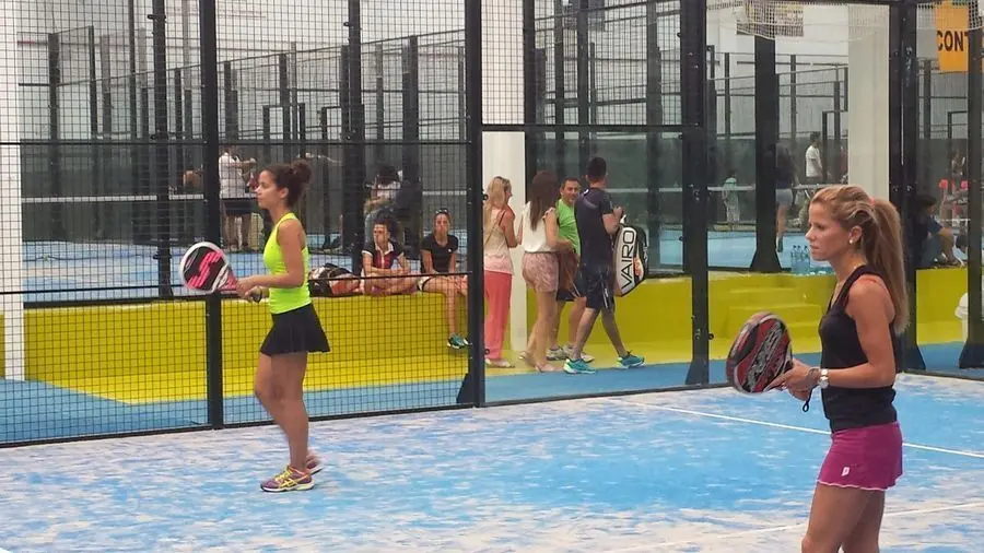 La Cubierta Padel Indoor Vicar — instalación deportiva