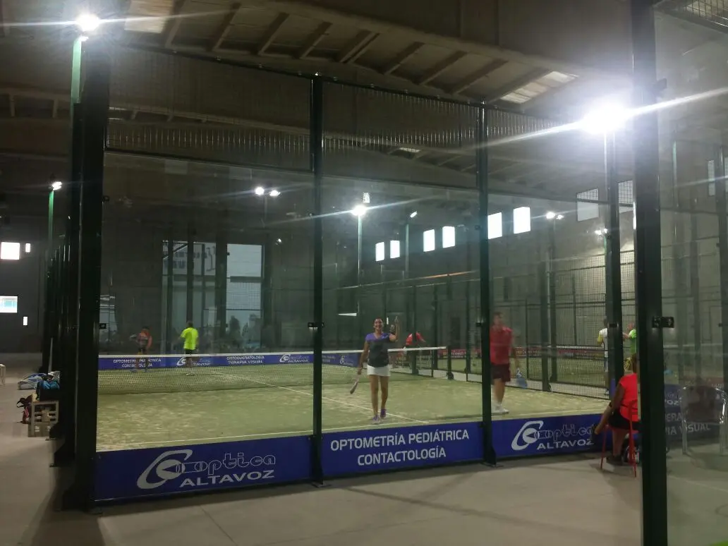 Arévalo Padel Indoor — instalación deportiva
