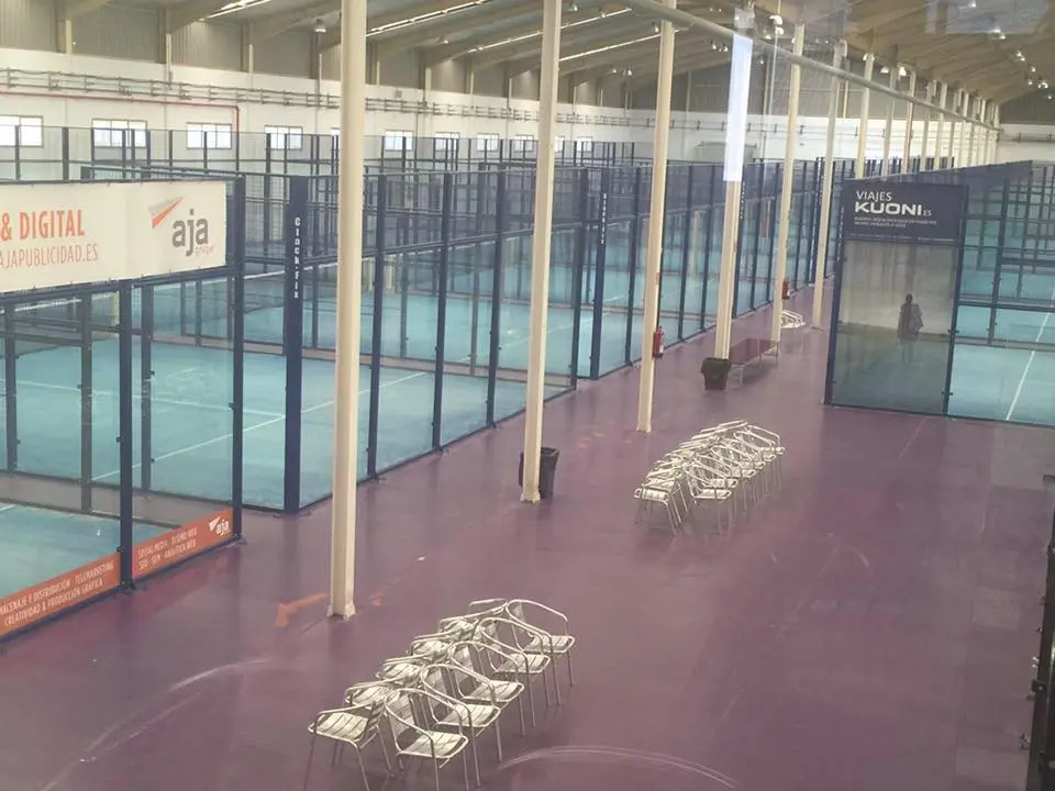 Padel New Mega Indoor — instalación deportiva