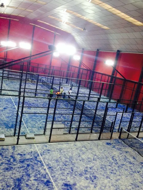 Padel Kas — instalación deportiva