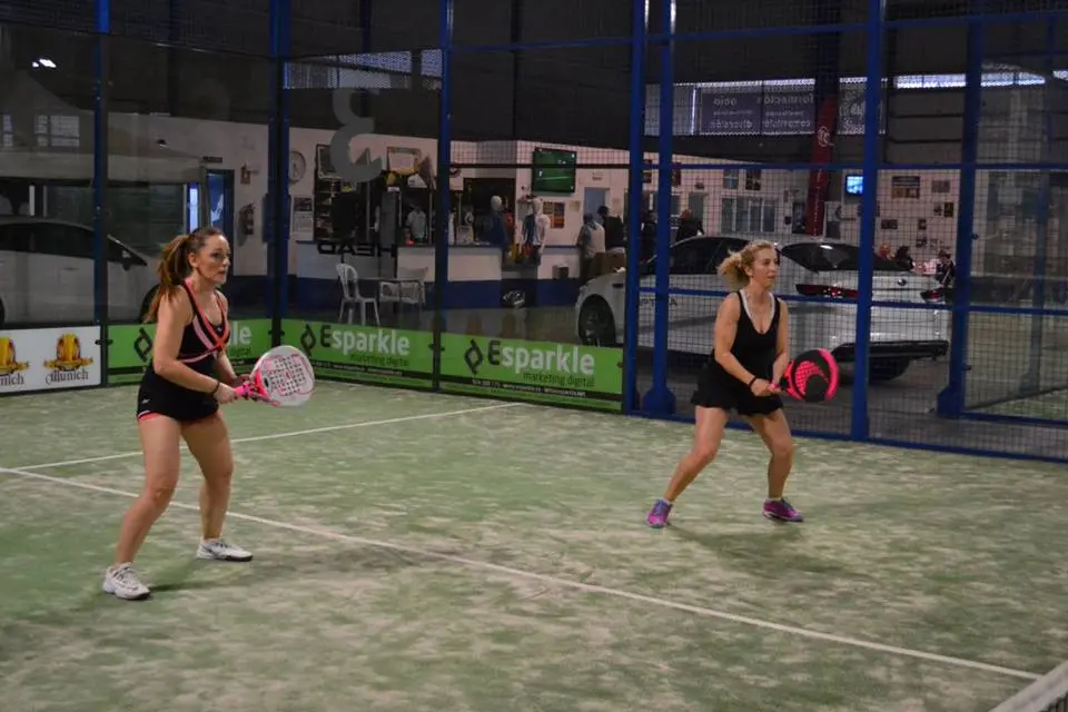Padelmerida Indoor — instalación deportiva