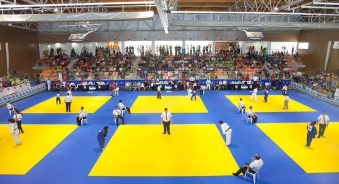 Complejo Deportivo Formentera — instalación deportiva