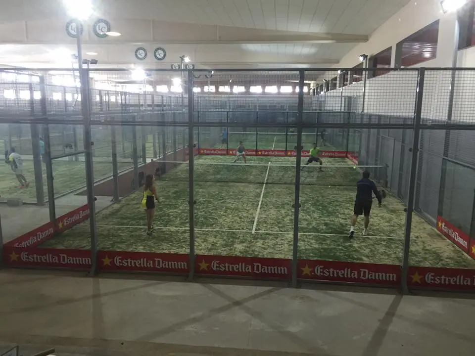 Padel Indoor La Cañada — instalación deportiva