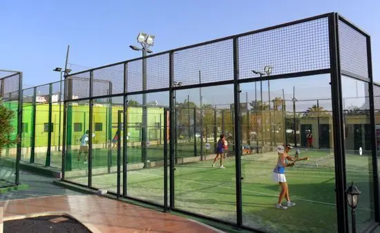 Centro de Ocio Santa Rosa - Hyde Padel Lanzarote — instalación deportiva