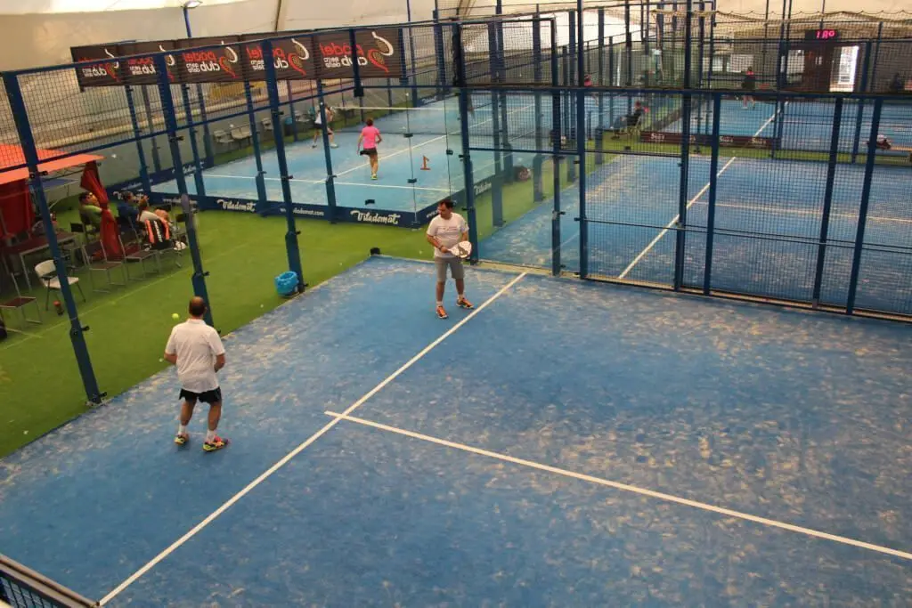 Padel Club Serradells — instalación deportiva