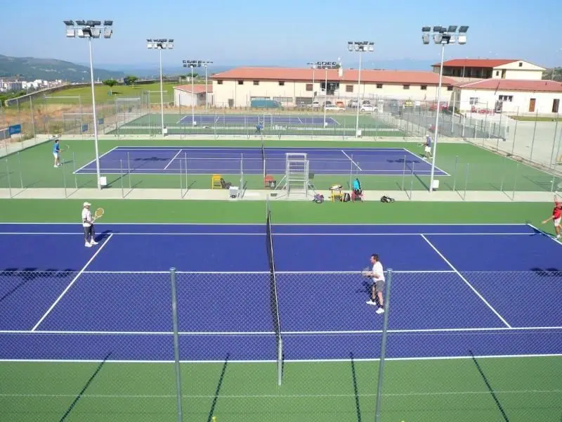 Club de Tenis y Padel Béjar La Cerrallana — instalación deportiva