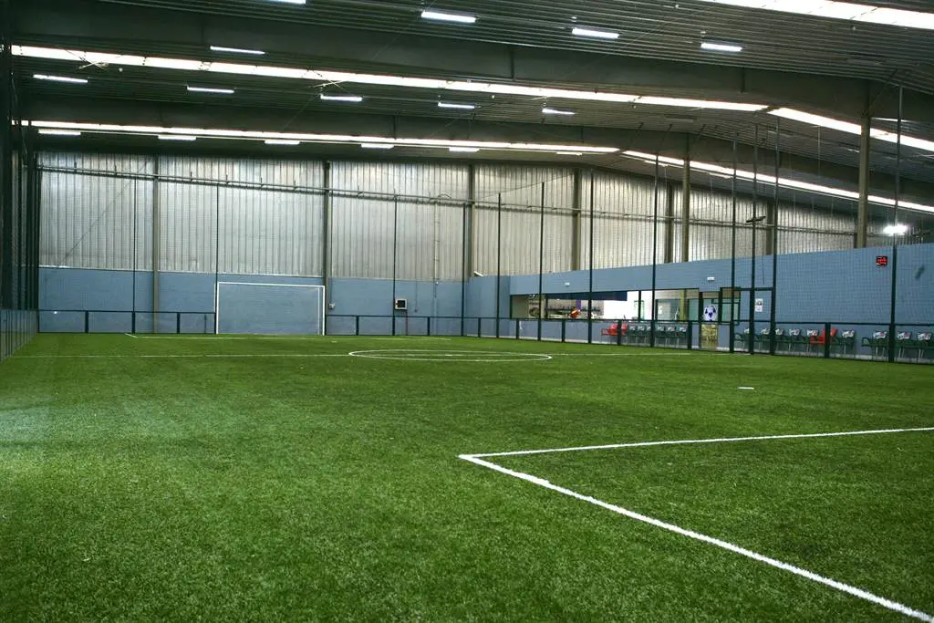 Club de Padel Home Ávila — instalación deportiva