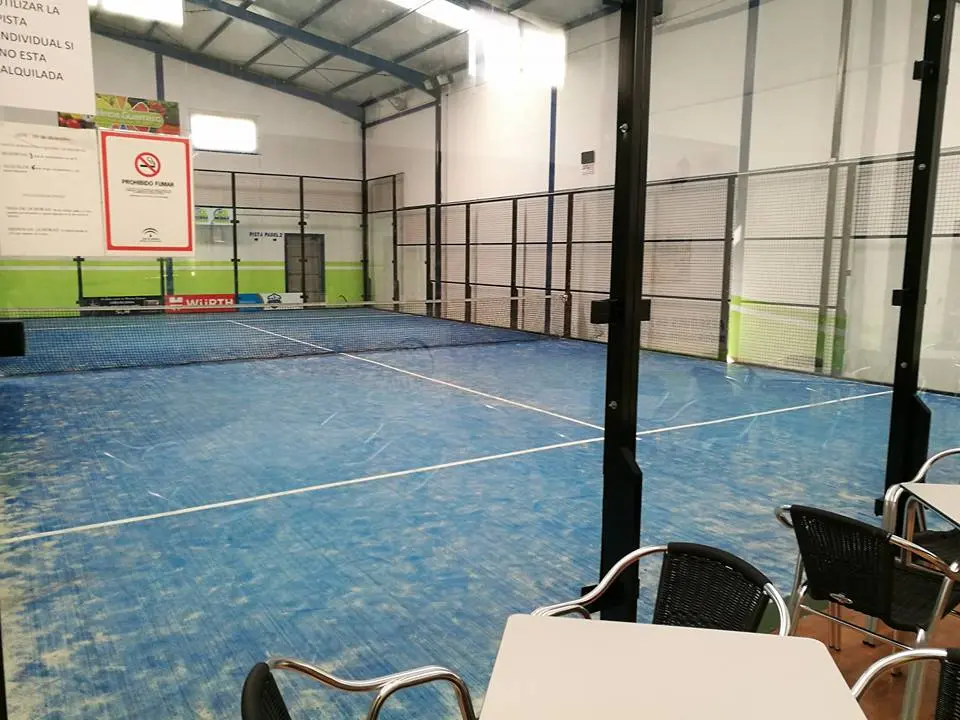 Padel Medina Indoor — instalación deportiva