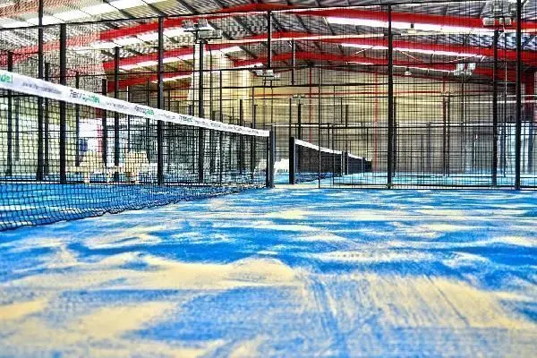 Club Odyssey Padel Indoor — instalación deportiva